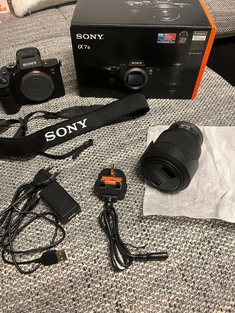 Sony Alpha 7 III (ILCE-7M3) Digital Camera Lens SEL 2870 28-7