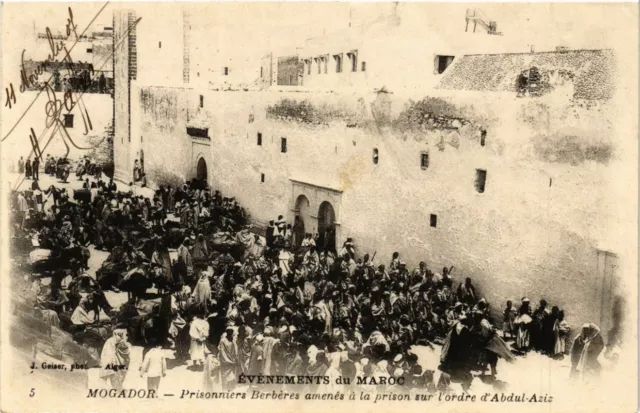 CPA AK MOROCADOR - Berber Prisoners Amen to Prison (219946)