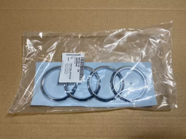 NEW Genuine Audi A3 TT Q2 Audi Ring Emblem 8V0853742