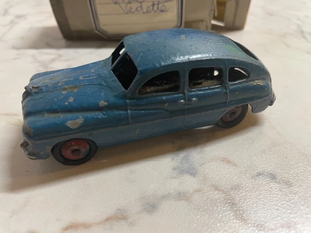 Ford Vedette 49 24Q – Edition Noël Dinky Toys Atlas – Voiture Miniature Occasion
