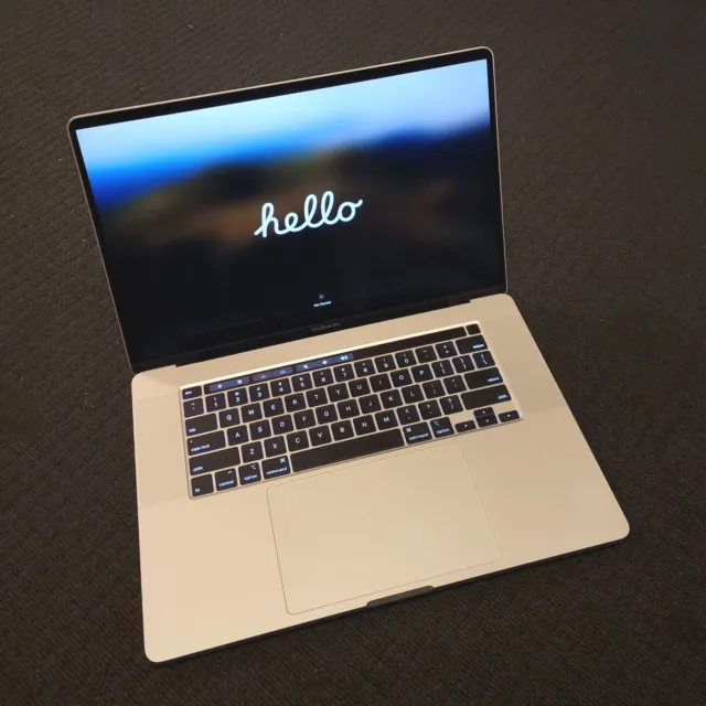 Apple Macbook Pro 16 i9 2.4GHz