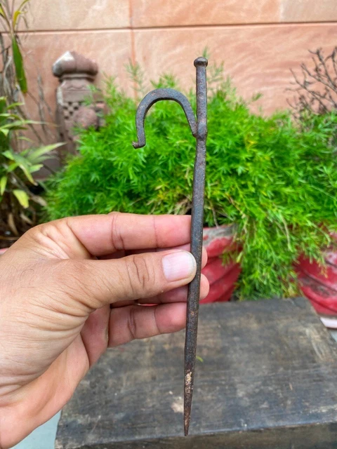 Old Antique Hand Forged Iron Wall Hanging Wall Hook Wall Nailing Hook Hanger