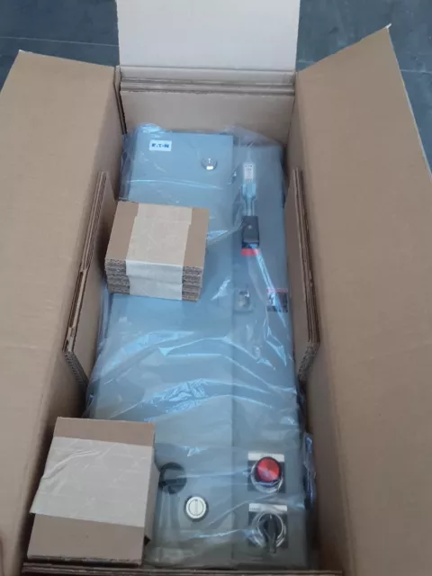 NEW EATON ECN1811EJB COMBO FVNR STARTER W/ FUSED DISCONNECT & CPT NEMA Size 1