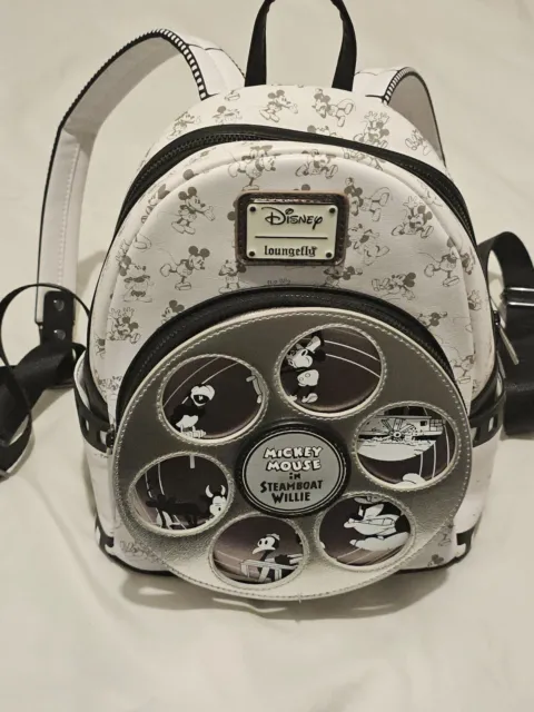Loungefly Mini sac à dos Mickey Steamboat Willie Disney 100 Decades, 1 sur 10