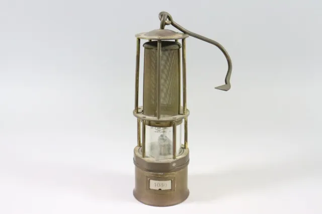 Alte Feuerhand Baustellenlampe Warnlicht Kerzenlampe - Die gute alte Zeit -  Schönes altes aus vergangener Zeit