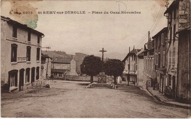 Carte Postale Ancienne Saint-Rémy-sur-Durolle (63) - Calvaire & Route De Thiers - CPA Toilée 1900