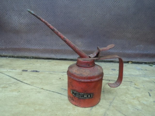 thumbnail image 2 of Wesco 1000/F 1000cc Oiler With (9in) Flex Spout 00105 2 of 13
