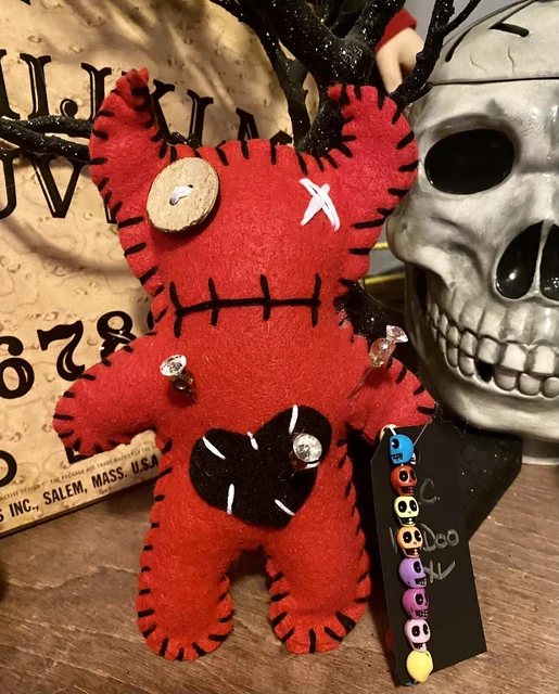 L.C. Voodoo Doll & Skull Bracelet & Pins 7 In Haunted Horror Poppet Witchcraft