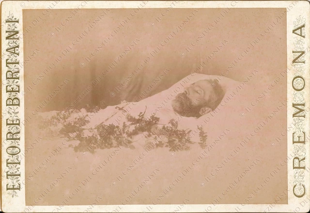 Salma Marchese Zaccaria post mortem Ettore Bertani Cremona Fotografia albumina