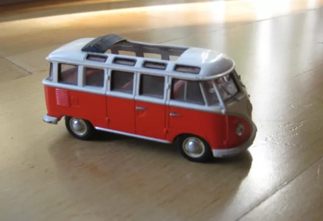 VW BULLY BULLI Bus modellino auto stampaggio a iniezione motore di