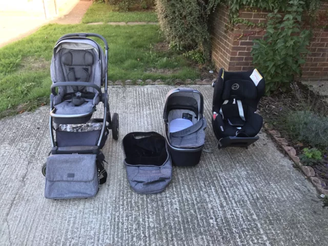 Oyster 3 Travel System + Cybex Sirona Car Seat