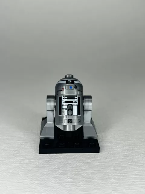 Lego Star Wars Minifigures R2-Q2 Set 75218