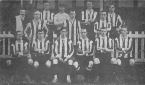 Clapton Orient Football Team Photo>1904-05 Season