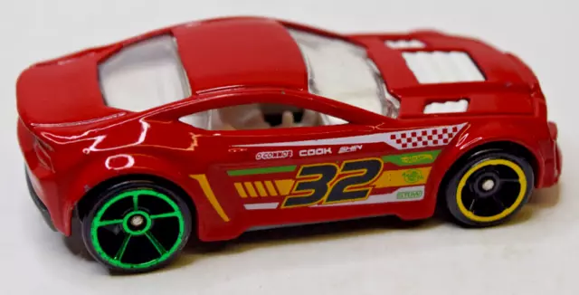 Torque Twister (Red) - HW City - Hot Wheels Basic (2018) 2