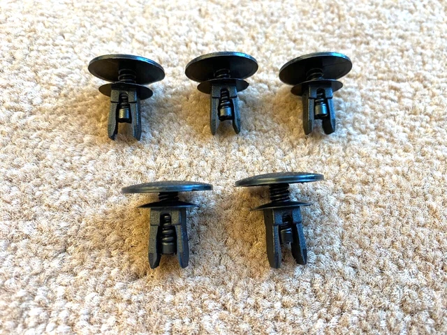 30X Top Roof Rain Gutter Moulding Trim Fastener Clip For Bmw E46 51138204858 5ddc4ffd A6bd 45bd B2e1 59e228105b28.5905fbc829bb16cb91c8b40bcadfd8c3