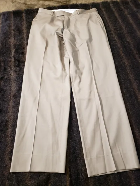 Hugo Boss James Brown Mens Size 34 Flat Front Khaki Solid Dress Pants
