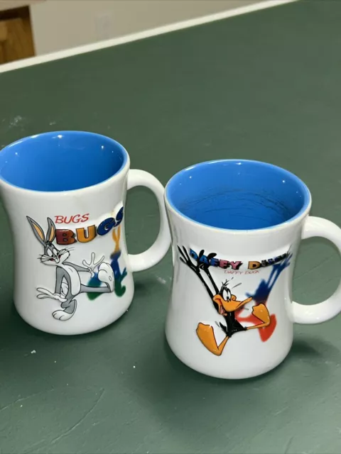 Lot Of 2 Bugs Bunny And Daffy Duck 3D 12 oz Souvenir Six Flags Drink Mugs