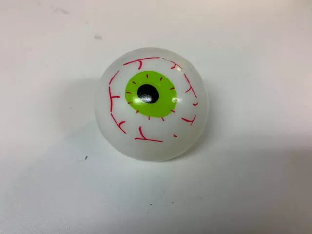 ONE Sticky Slime Eyeball SPLAT BALL - Gross Novelty Gag Gift - WOW,, GROSS!!