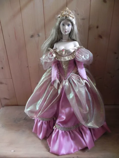 1987 FRANKLIN HEIRLOOM DOLLS Cinderella Porcelain Doll