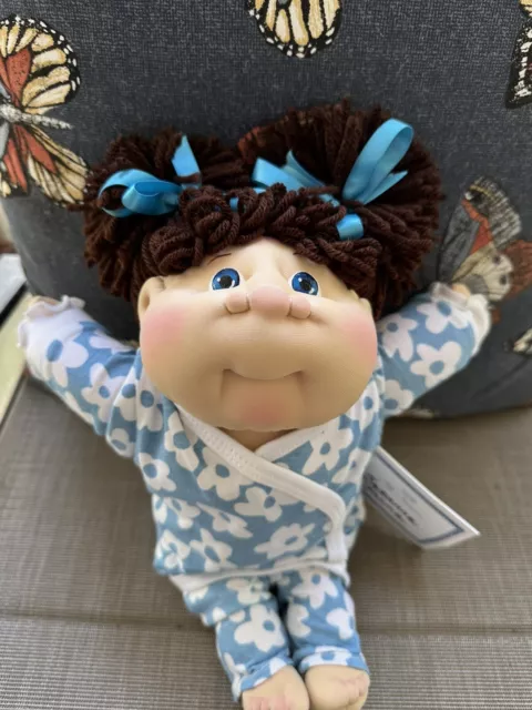 Cabbage patch soft sales sculpture
