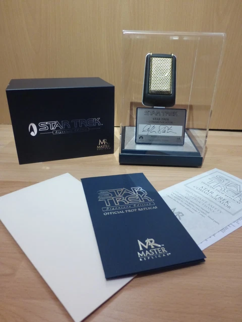MASTER REPLICHE STAR TREK COMMUNICATOR WILLIAM SHATNER FIRMATO Signature Edition MASTER REPLICHE STAR TREK COMMUNICATOR WILLIAM SHATNER FIRMATO Signature Edition