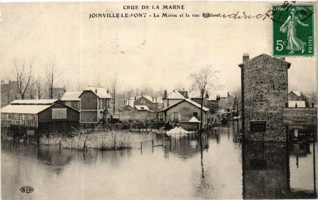 CPA JOINVILLE-le-PONT La Marne e la rue Pauline CRUE DE LA MARNE (600375)