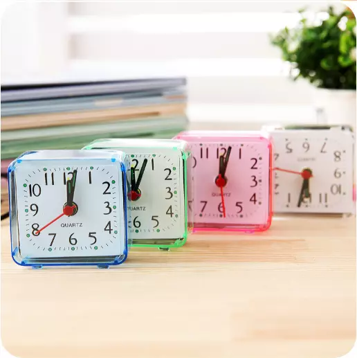 Square Small Cute Bed Compact Travel Quartz Beep Alarm Clock Cute Portable Hot