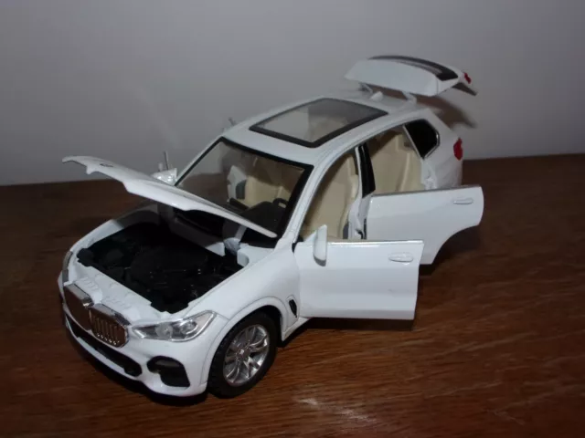 Voiture Miniature BMW X 5 New ray Super Friction 4 X 4 1:32 H5126