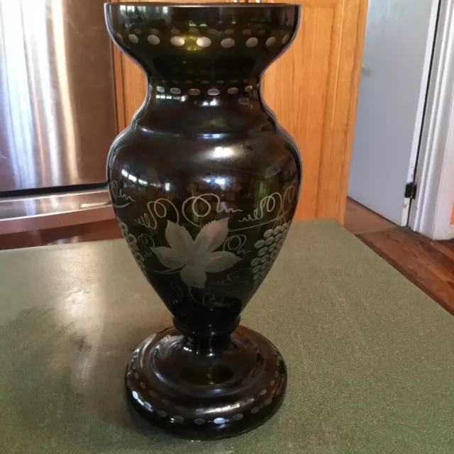 Egermann 1900's Rare Unique Beauty Dark Green Grape Ivy Etched Vase