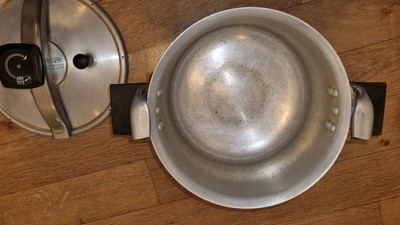 sifflet cocotte minute seb