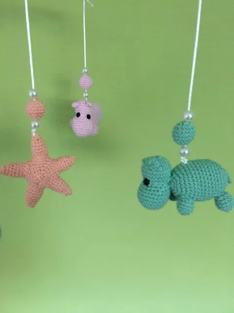 Mobile Musical avec Hippopotames Faits Main Au Crochet 3