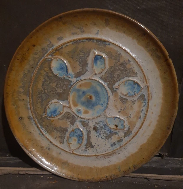 Une ancienne  assiette en grès d'Alexandre Bigot ?