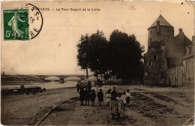 CPA NEVERS - La Tour Goguin et la Loire (456910)