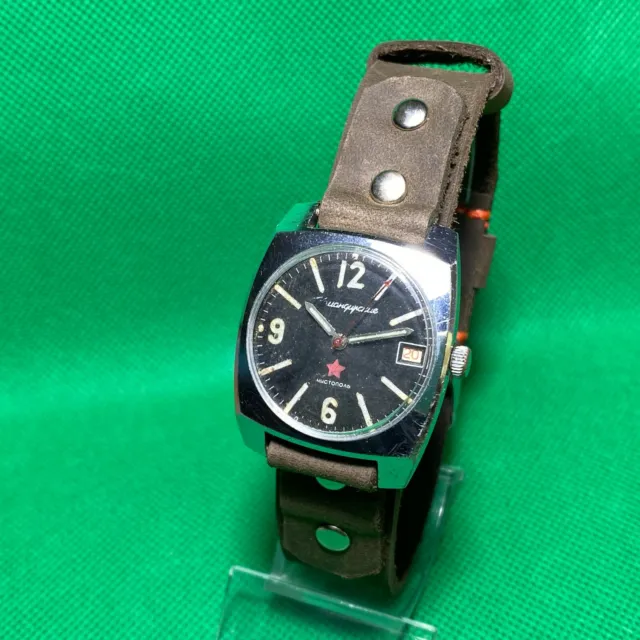 VOSTOK KOMANDIRSKIE USSR Vintage Mechanical Wristwatch Original Soviet Watch