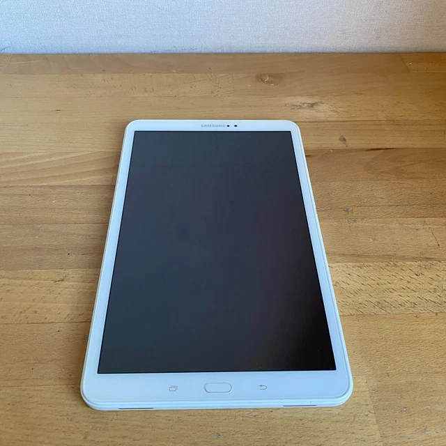 Tablette IT Works TM904 9.7″ 8 Go - Quad Core Android - Reconditionnée