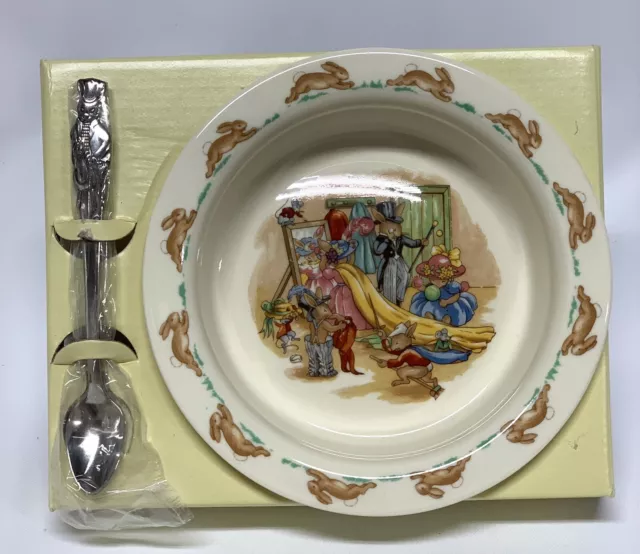 Royal Doulton England Bunnykins Nursery Set Baby Plate & Feeding Spoon NWB READ