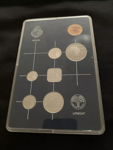 ARUBA 5 CENT - 2-1/2 FLORIN 1986  BU Mint Set & Token.  5c 10c 25c 50c 1 & 2 1/2