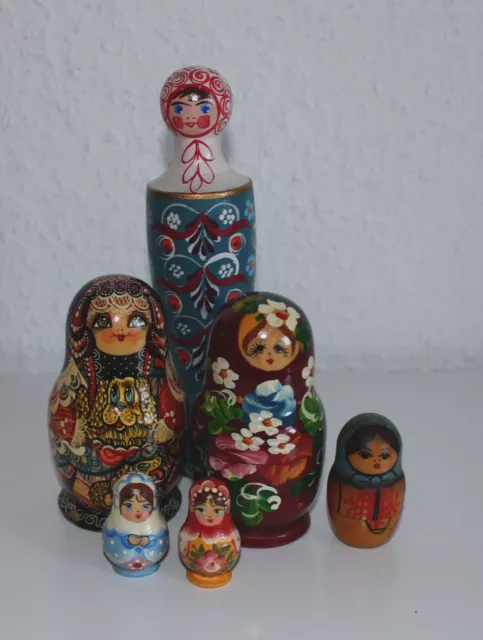 Konvolut, 3 Madrjoschkas, 2 Anhänger, 1 Salzburger Holzpuppe, aus Sammlung!
