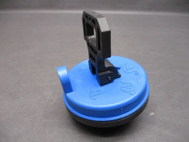 Locking Fuel Cap For Caterpillar Backhoe 416B 416C 426B 436B 446B - Stevens Lake Parts 3 thumbnail image