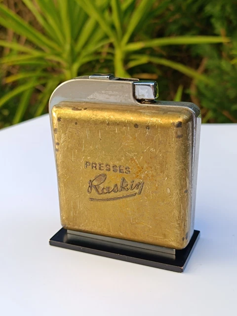 Briquet à Gaz Vintage Collection Corée - Métal - Lire Annonce