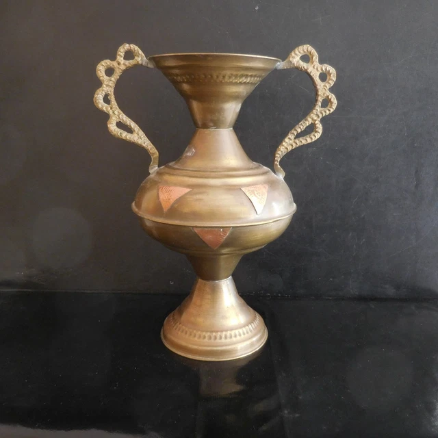 Amphore Vintage en relief avec poignée - Bronze forgé - Catawiki