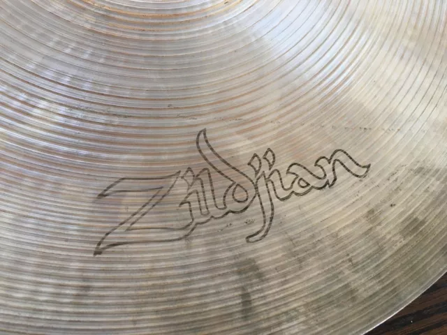 Vintage 1970's Zildjian Avedis 20" Medium Ride Cymbal Hollow Z Logo USA Made Exc