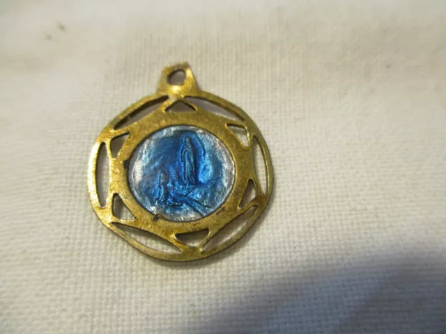 Ancienne Medaille Religieuse Notre Dame De Lourdes?