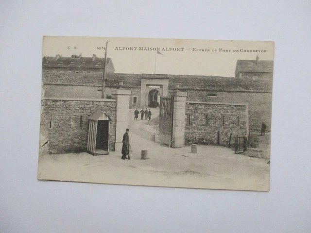Cpa Val De Marne 94 Alfort Maison Alfort Entree Du Fort De Charenton