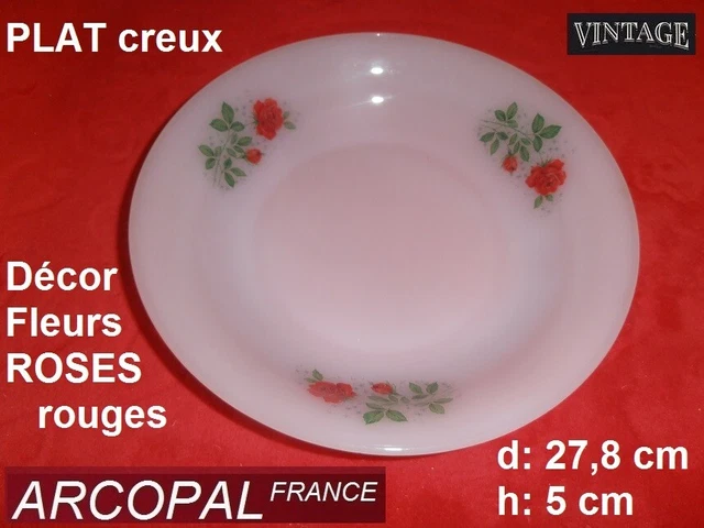 Plat rond creux Arcopal Roses rouges et aubépines blanches