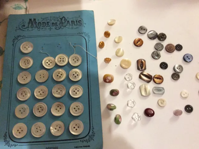 Lot ancien  Boutons mercerie couture  Nacre Et Pâte De Verre