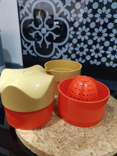 Presse-agrumes Vintage En Plastique Orange - Lot De 8, Occasion, Fonctionnel, Fabriqué En France, Pour Collection Ou Décoration