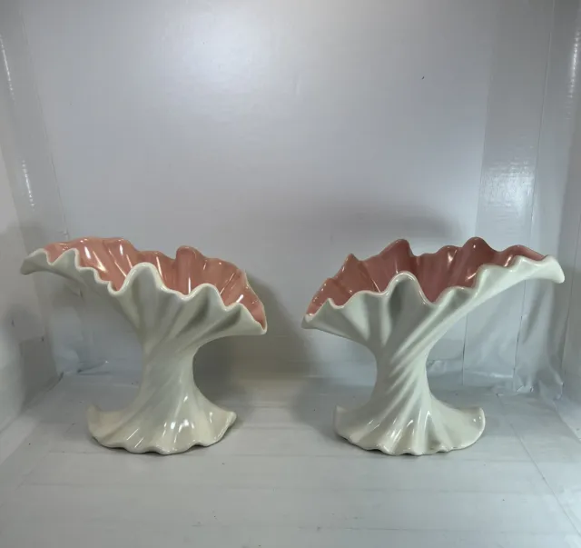 VTG Pair of Mid-Century Twisted Scalloped Ceramic Vases Pink and Cream