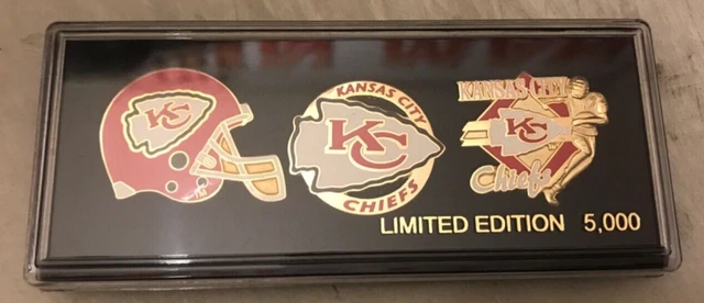 Kansas City Chiefs Collector 3 Pin Gift Set  Limited Edition  CHRISTMAS
