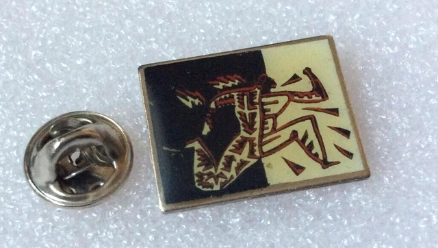 PARIS OLYMPICS 2024. Les Invalides Pin. Official Licenced Merchandise